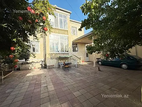 Satılır 5 otaqlı həyət evi 200 m²