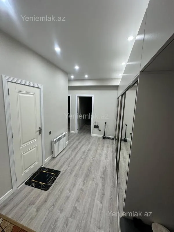 Satılır 3 otaqlı yeni tikili 105 m²