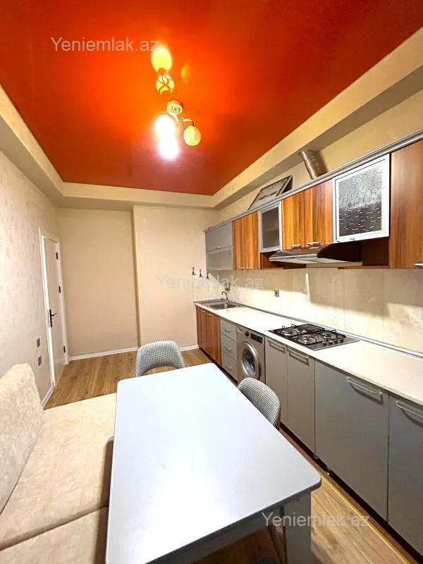 Satılır 3 otaqlı yeni tikili 110 m²