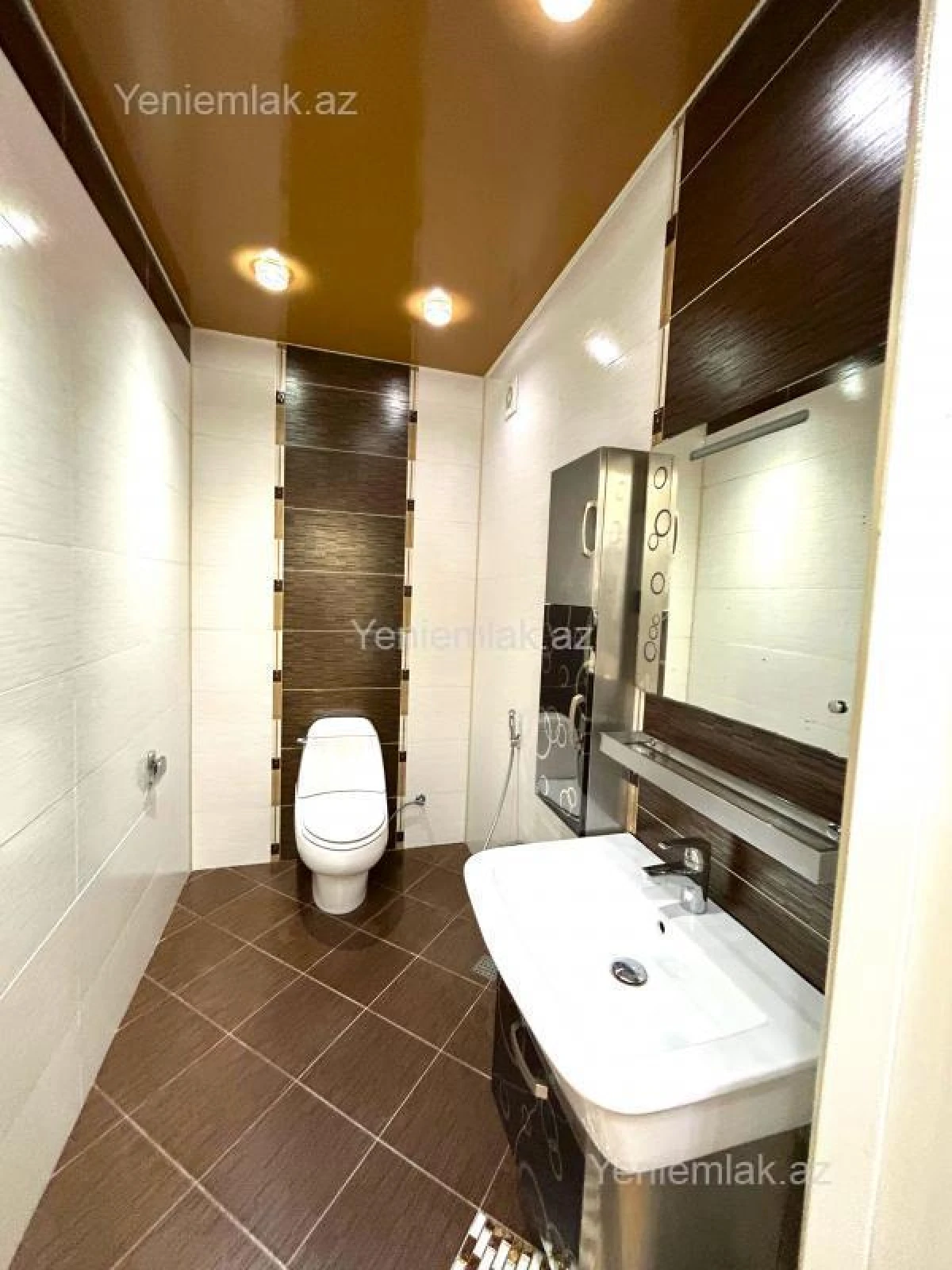 Satılır 3 otaqlı yeni tikili 110 m²