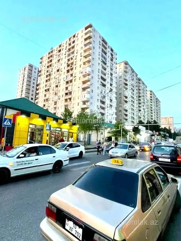 Satılır 3 otaqlı yeni tikili 110 m²