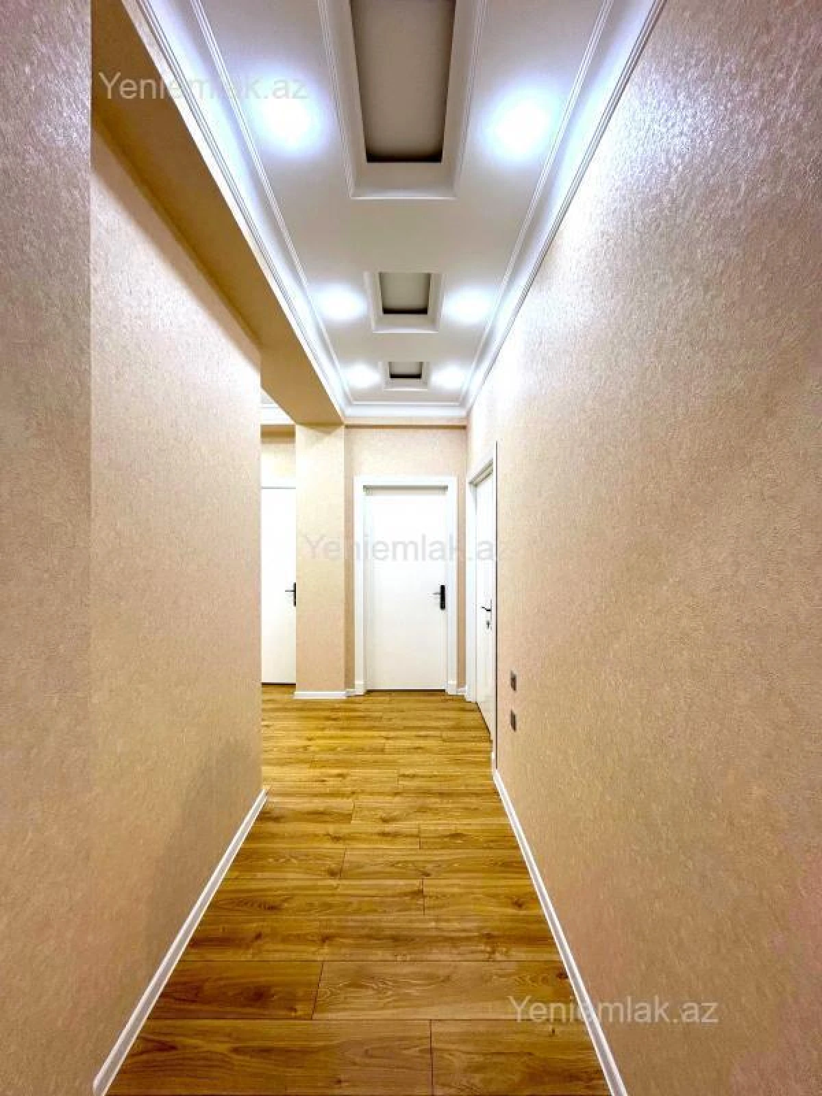 Satılır 3 otaqlı yeni tikili 110 m²