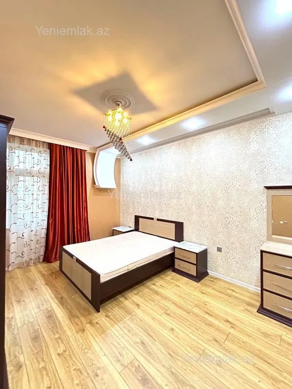 Satılır 3 otaqlı yeni tikili 110 m²