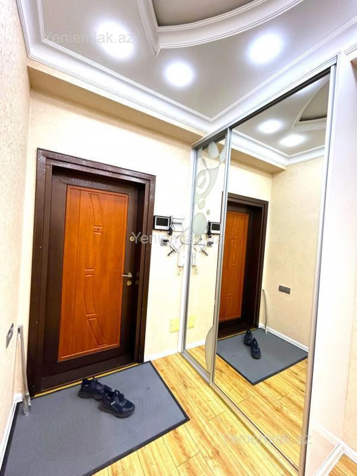 Satılır 3 otaqlı yeni tikili 110 m²