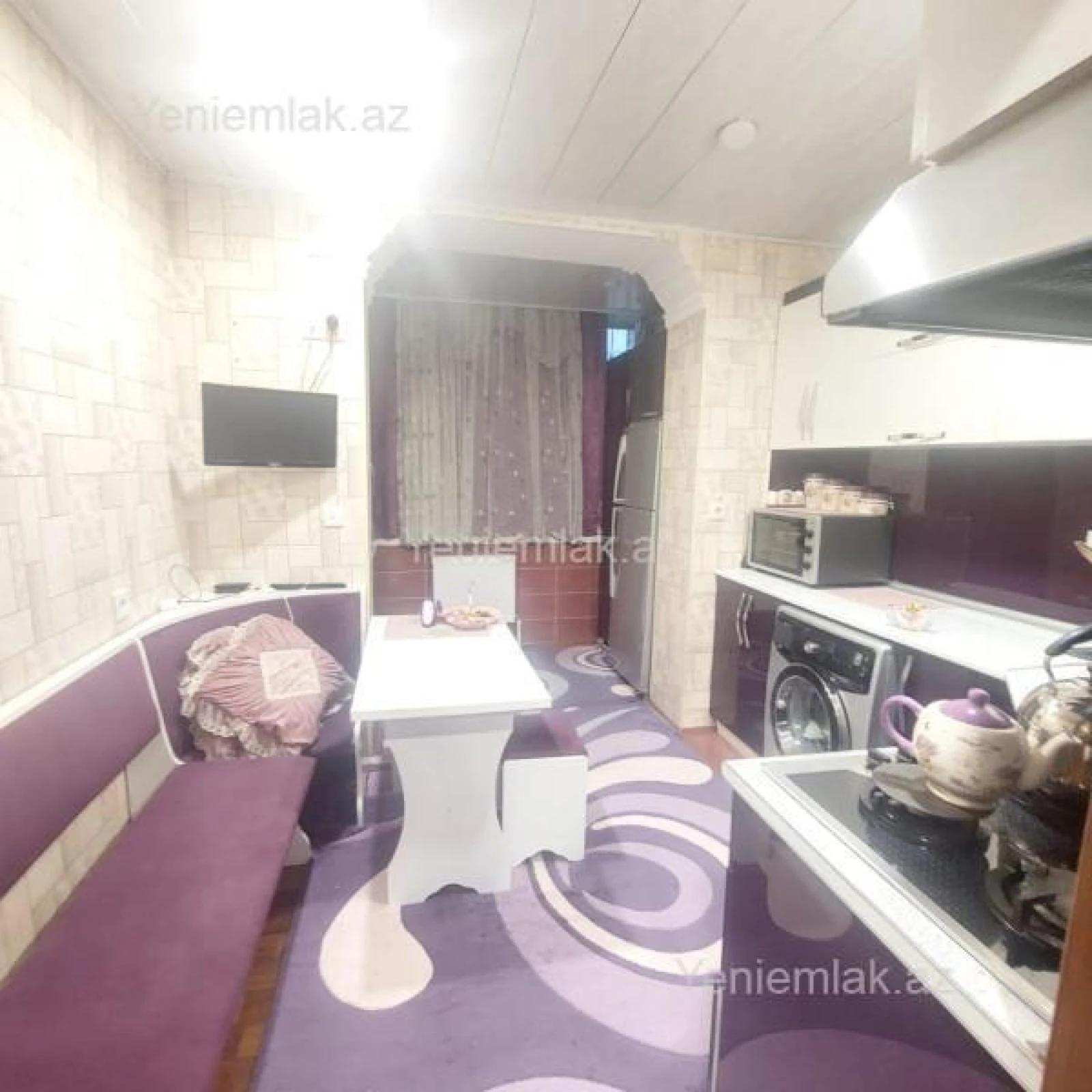 Satılır 2 otaqlı köhnə tikili 56 m²