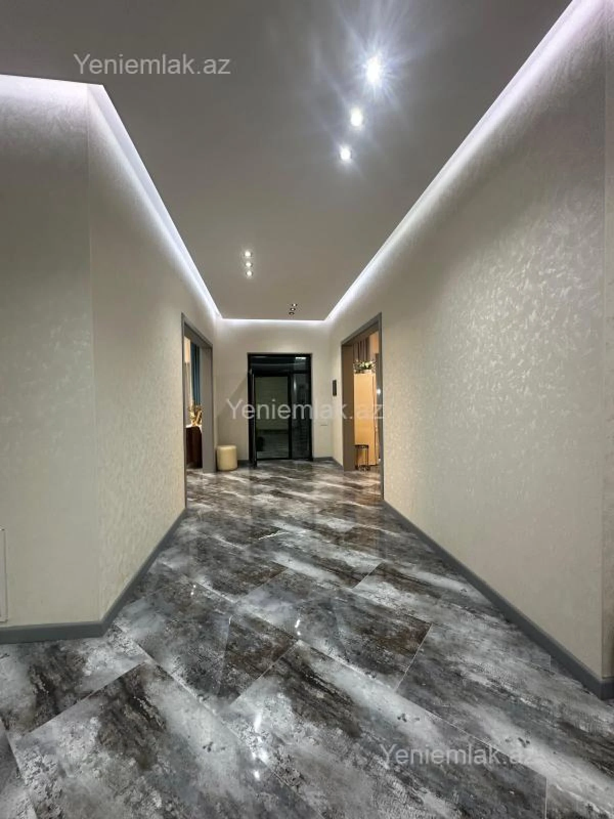 Satılır 4 otaqlı həyət evi 180 m²