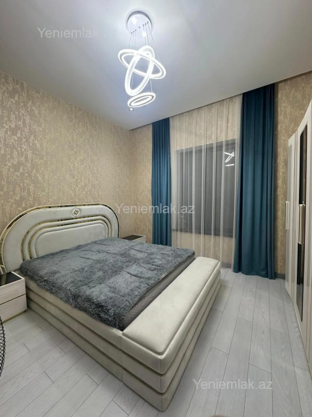 Satılır 4 otaqlı həyət evi 180 m²