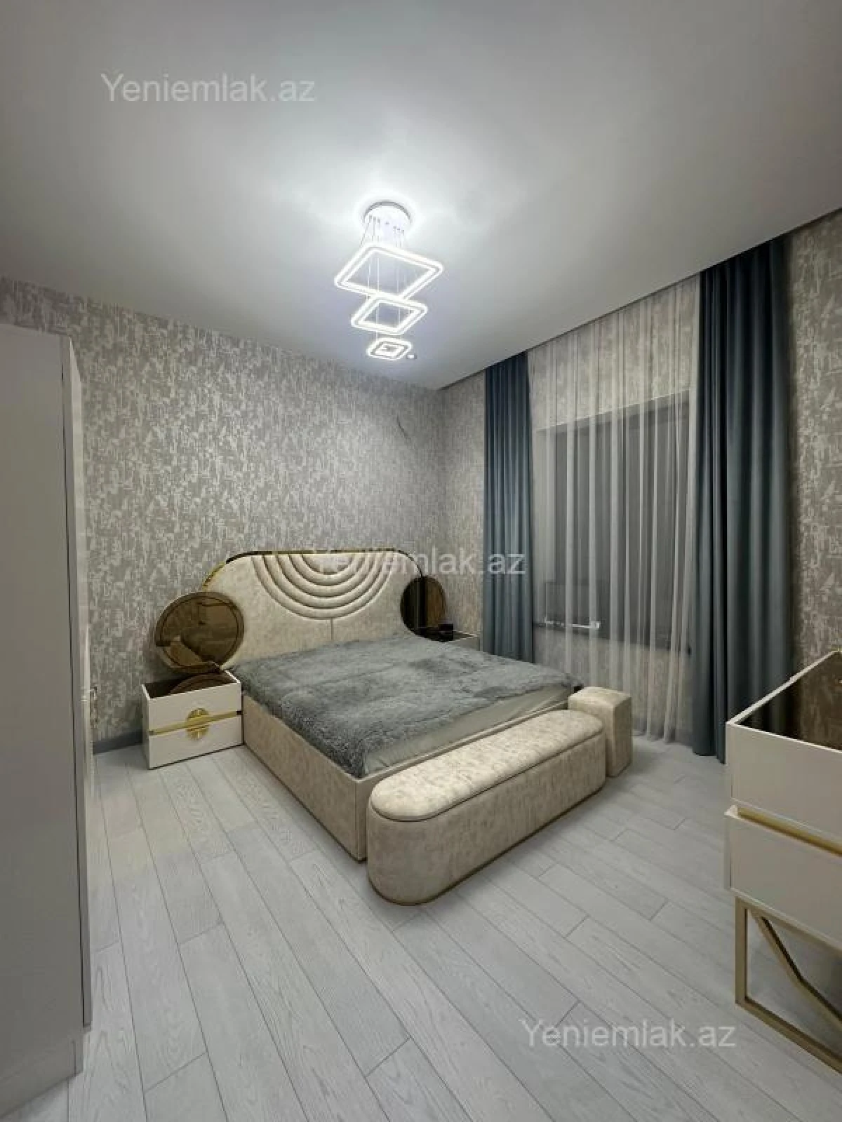 Satılır 4 otaqlı həyət evi 180 m²