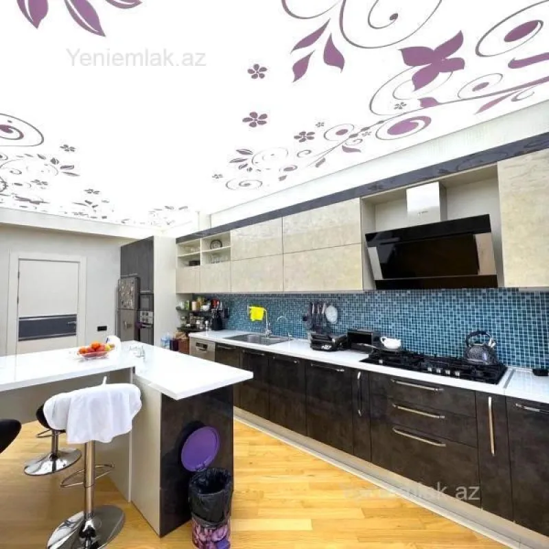 Satılır 5 otaqlı yeni tikili 230 m²