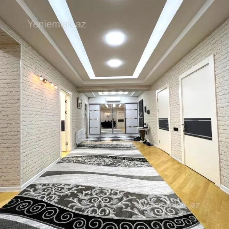 Satılır 5 otaqlı yeni tikili 230 m²