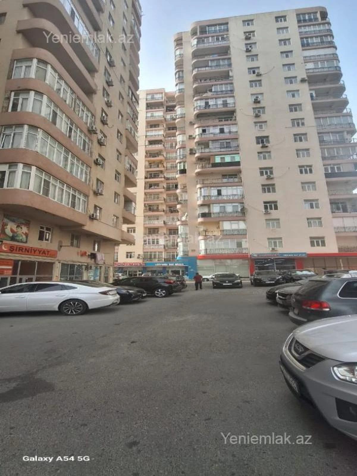 Satılır 3 otaqlı yeni tikili 126 m²