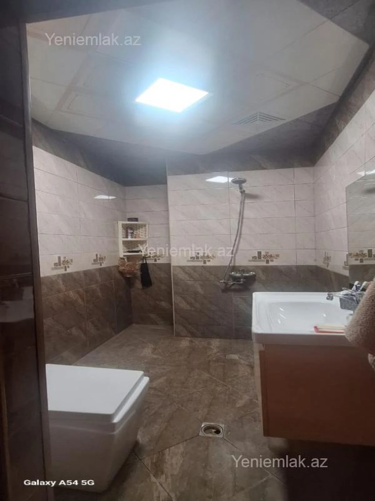 Satılır 3 otaqlı yeni tikili 126 m²