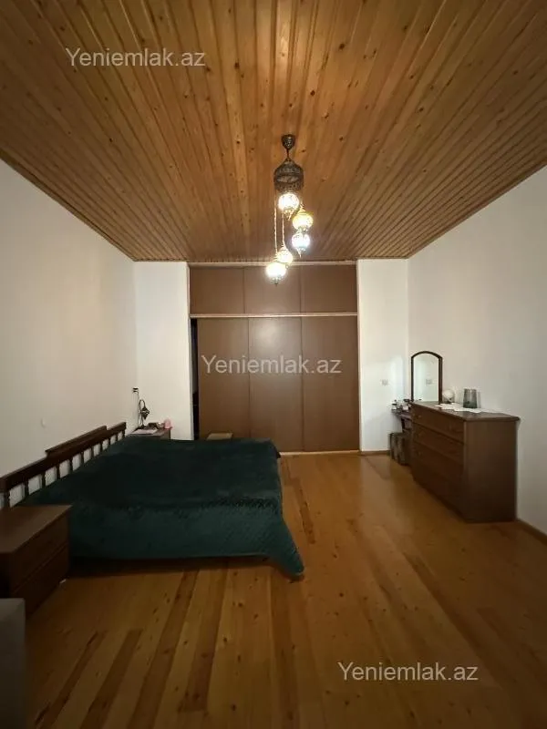 Satılır 4 otaqlı həyət evi 130 m²