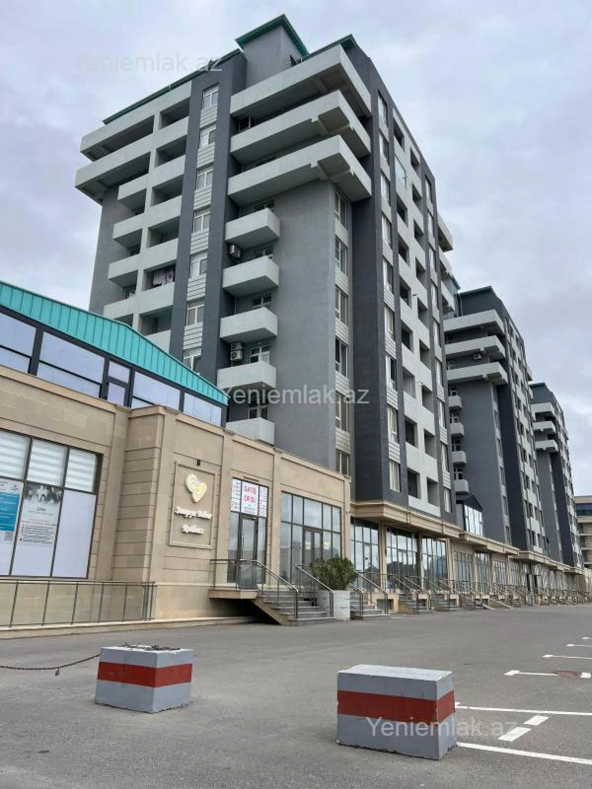 Satılır 3 otaqlı yeni tikili 107 m²