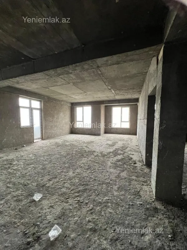 Satılır 3 otaqlı yeni tikili 107 m²