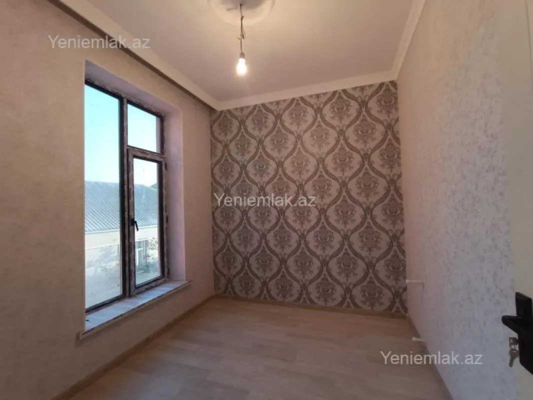 Satılır 6 otaqlı həyət evi 130 m²