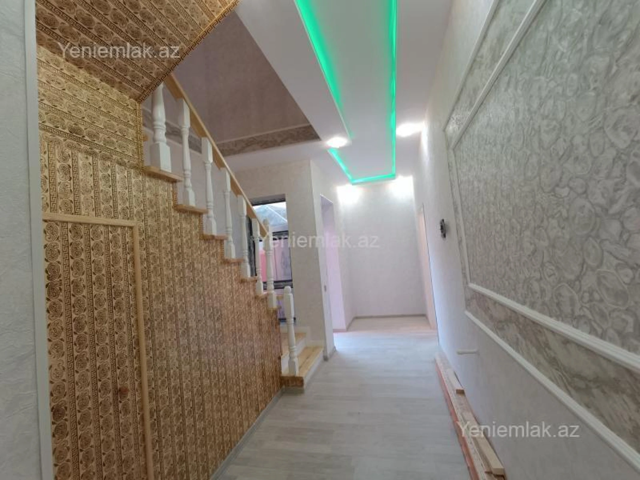 Satılır 6 otaqlı həyət evi 130 m²