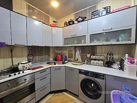 Satılır 3 otaqlı köhnə tikili 100 m²