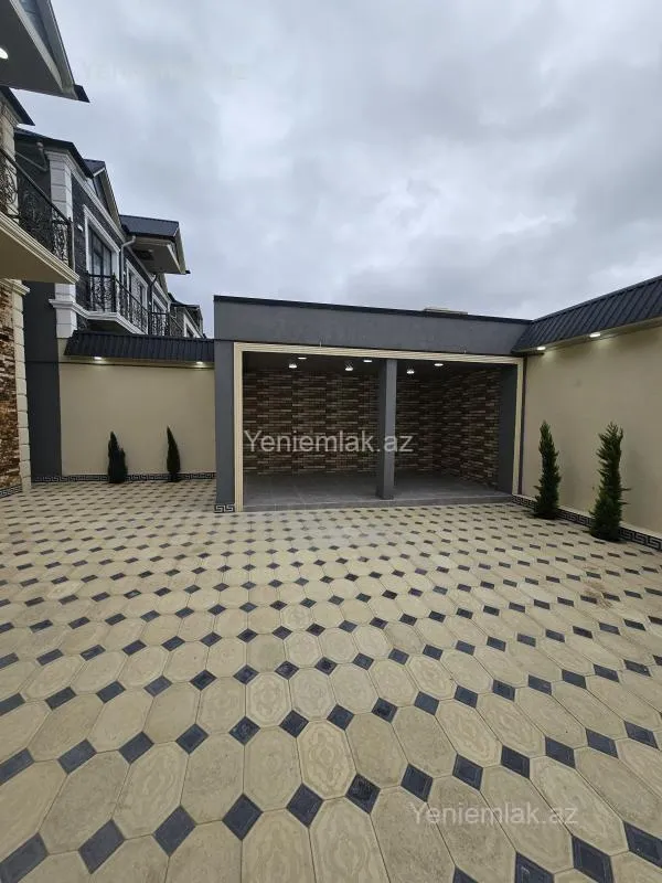 Satılır 5 otaqlı həyət evi 200 m²