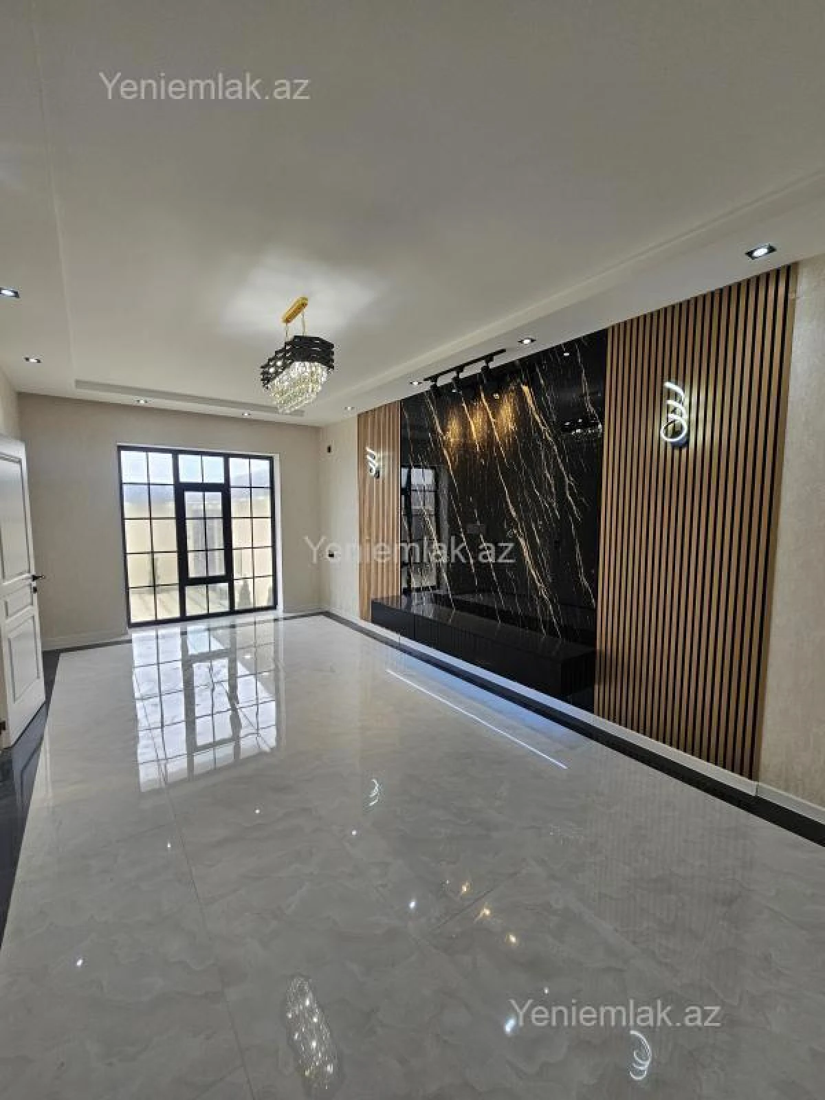 Satılır 5 otaqlı həyət evi 200 m²