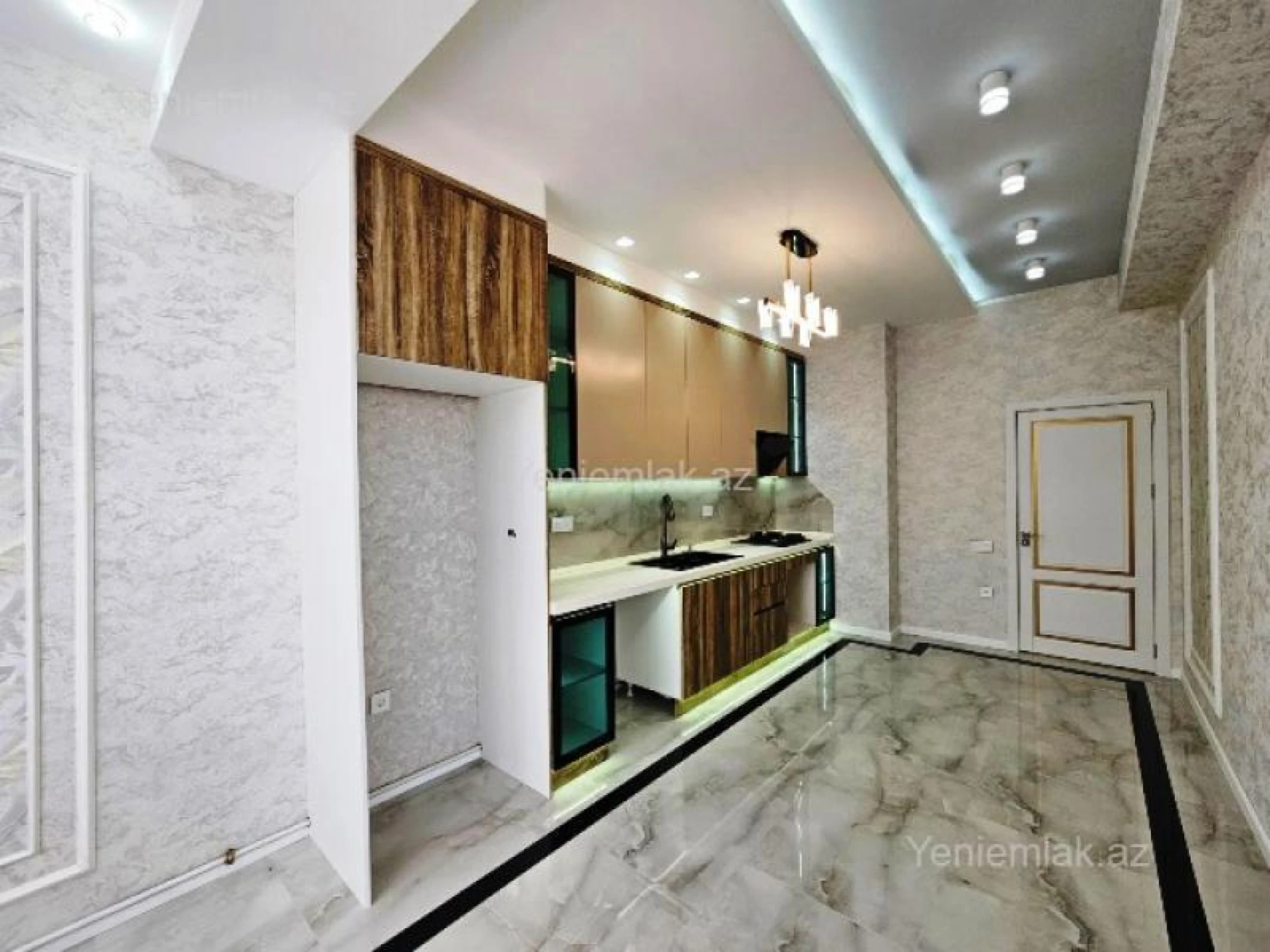 Satılır 3 otaqlı yeni tikili 126 m²