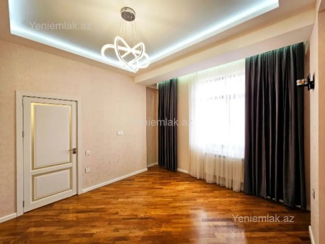 Satılır 3 otaqlı yeni tikili 126 m²