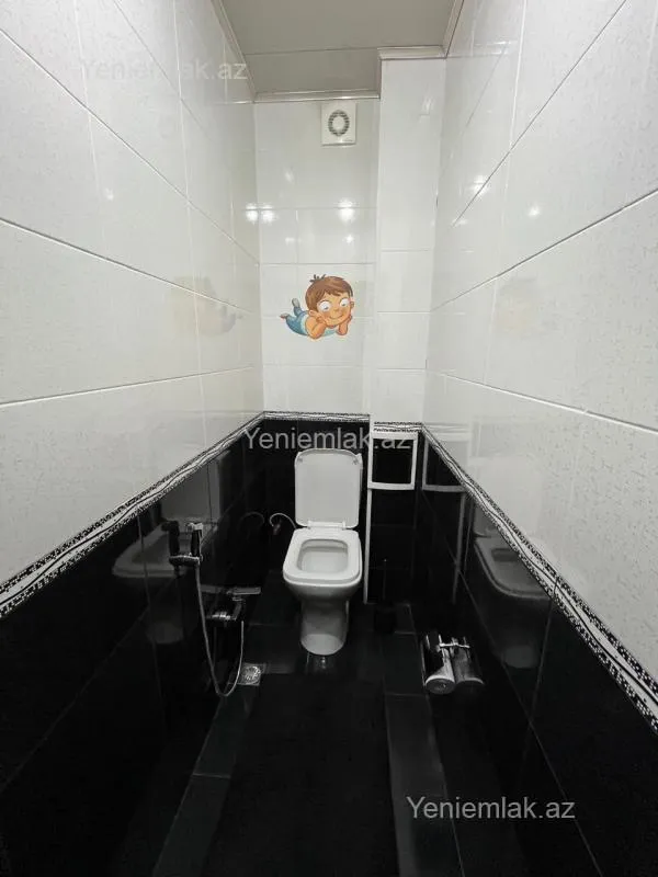 Satılır 2 otaqlı köhnə tikili 90 m²