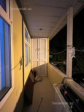 Satılır 2 otaqlı köhnə tikili 90 m²