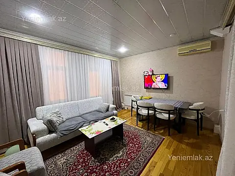Satılır 2 otaqlı köhnə tikili 90 m²