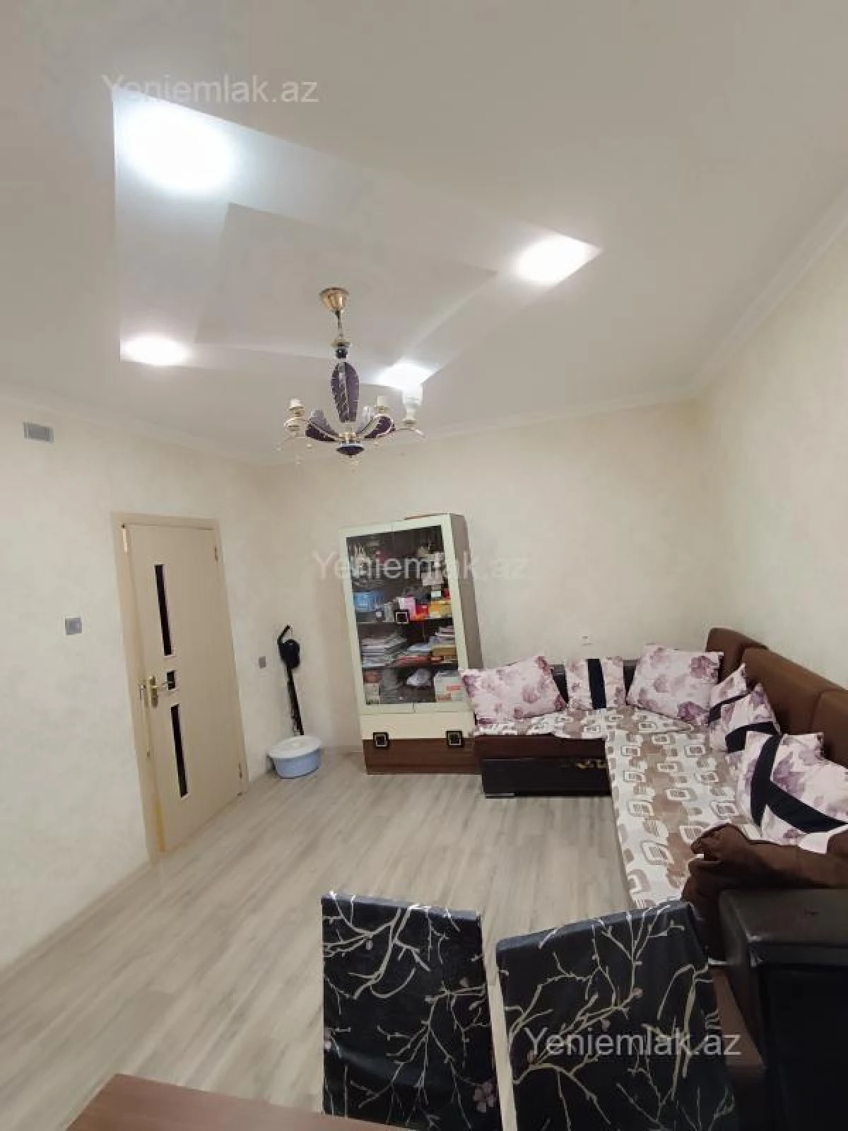 Satılır 3 otaqlı köhnə tikili 73 m²
