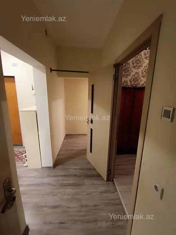 Satılır 3 otaqlı köhnə tikili 73 m²