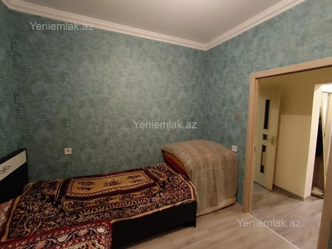 Satılır 3 otaqlı köhnə tikili 73 m²