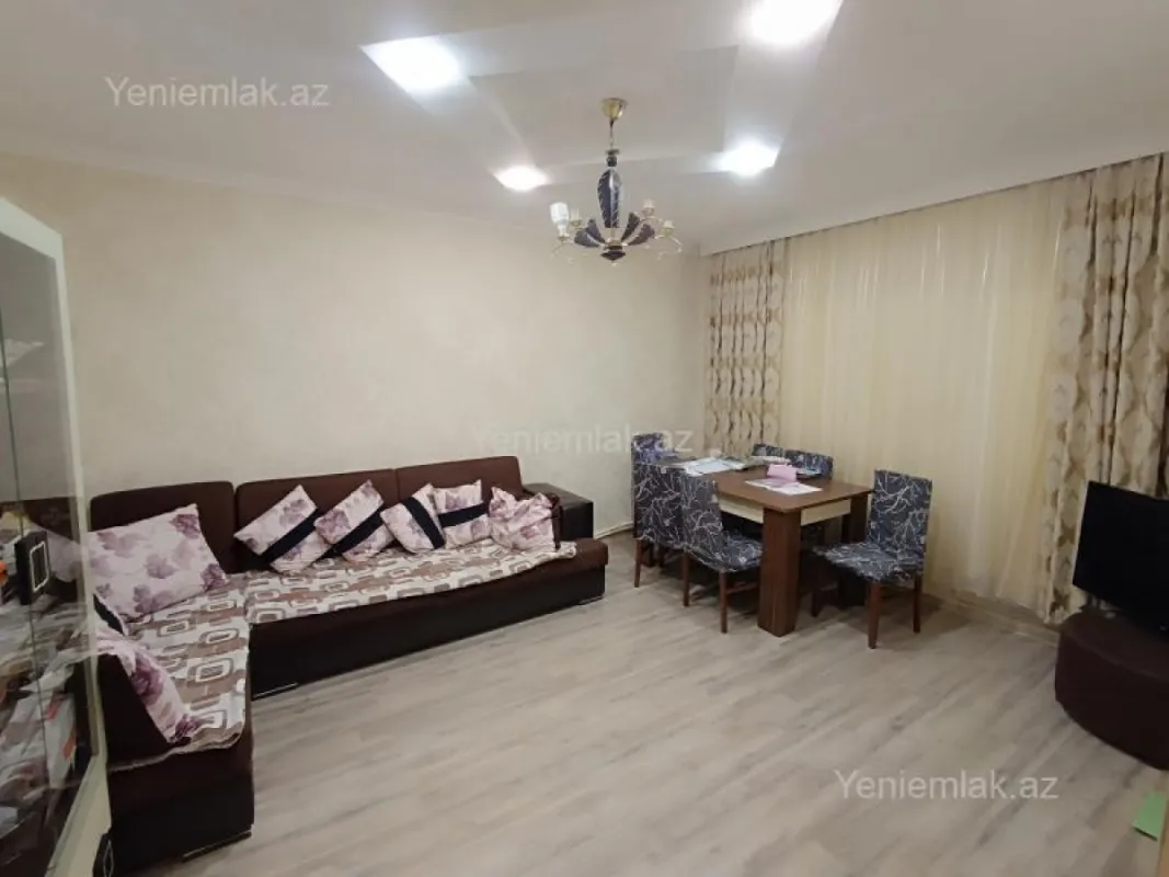Satılır 3 otaqlı köhnə tikili 73 m²
