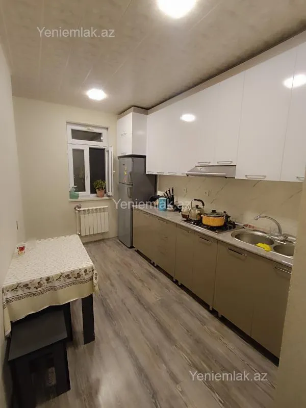 Satılır 3 otaqlı köhnə tikili 73 m²