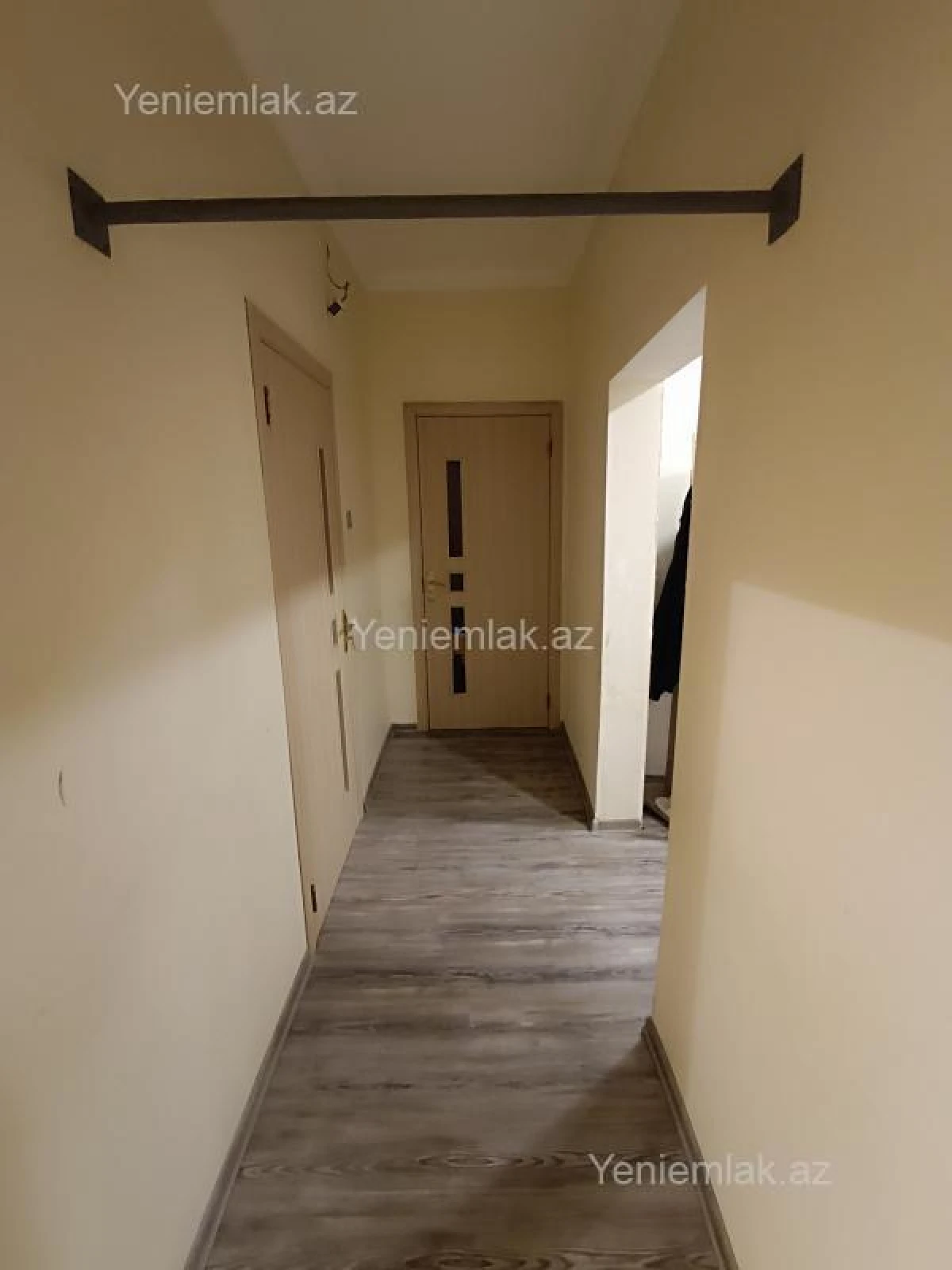 Satılır 3 otaqlı köhnə tikili 73 m²