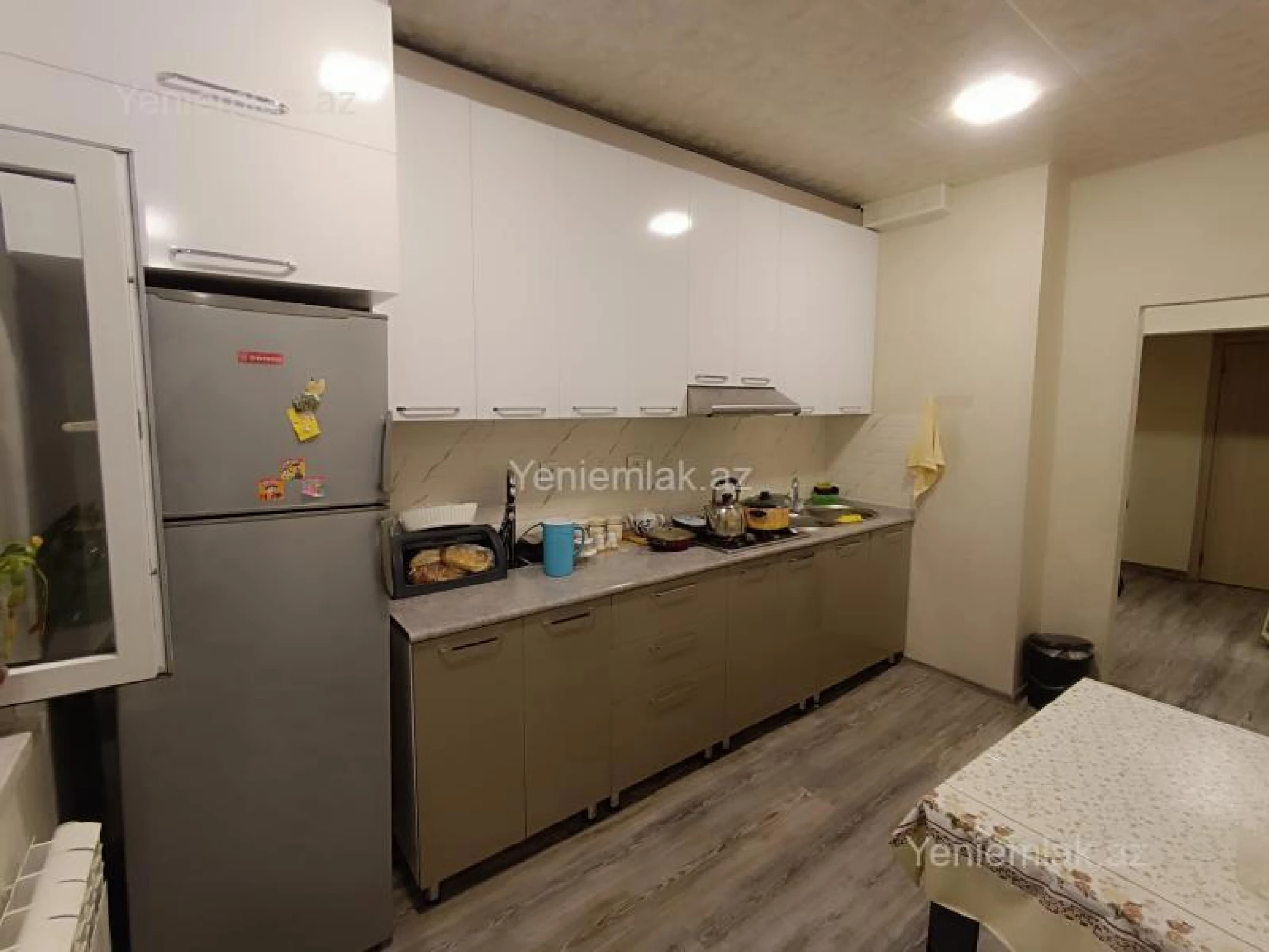 Satılır 3 otaqlı köhnə tikili 73 m²