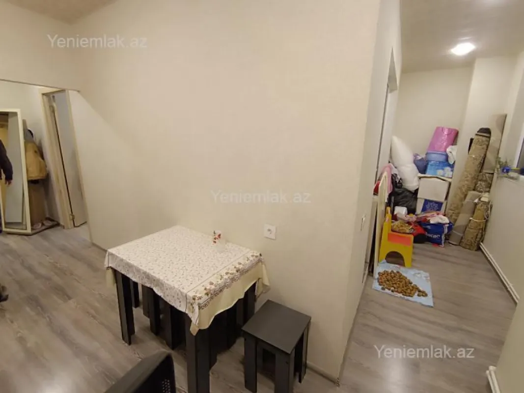 Satılır 3 otaqlı köhnə tikili 73 m²