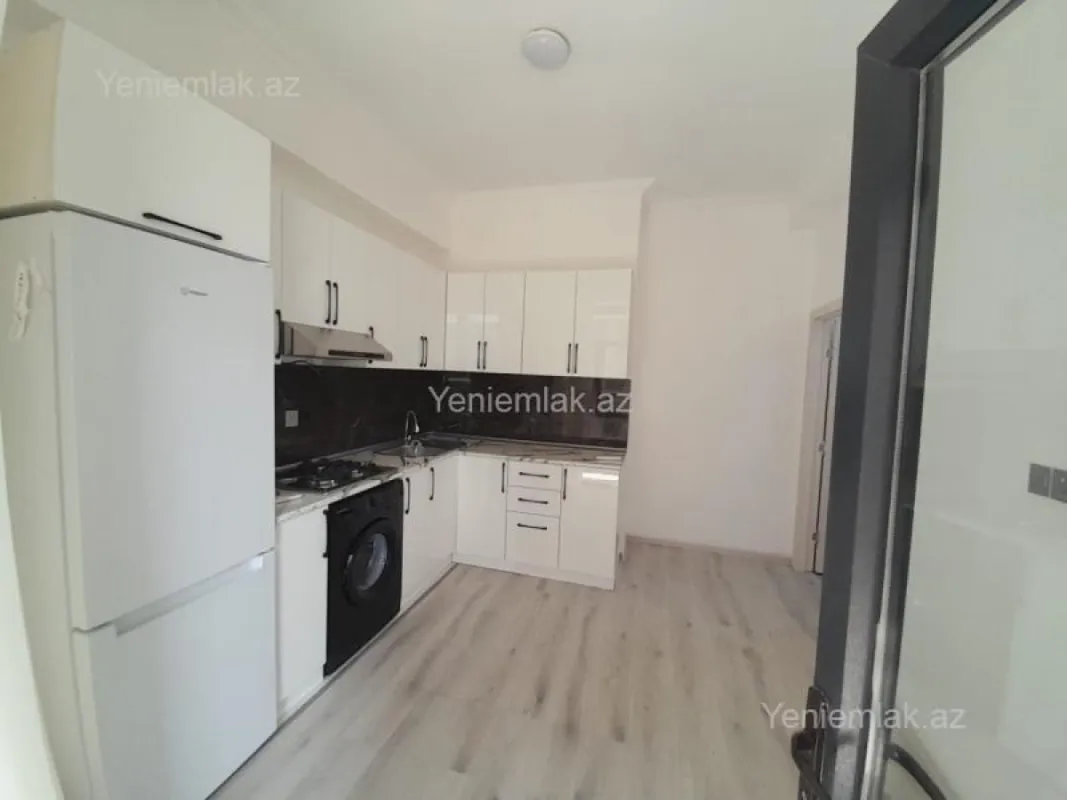 Satılır 2 otaqlı yeni tikili 50 m²