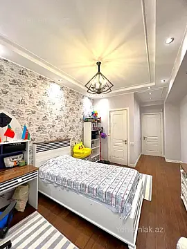 Satılır 3 otaqlı yeni tikili 170 m²