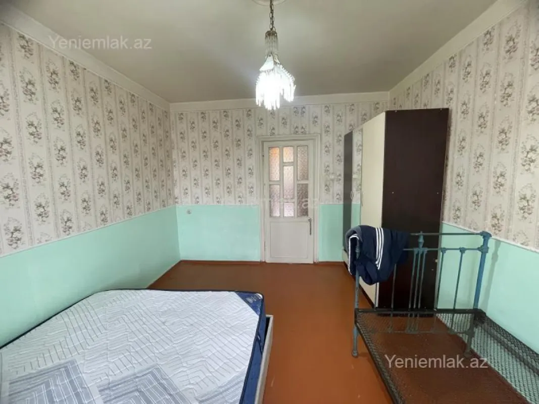 Satılır 2 otaqlı köhnə tikili 50 m²