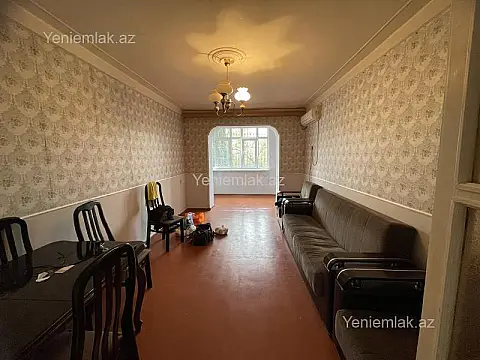 Satılır 2 otaqlı köhnə tikili 50 m² — Sumqayıt, 8-ci mikrorayon 2 otaq 50.00 m²