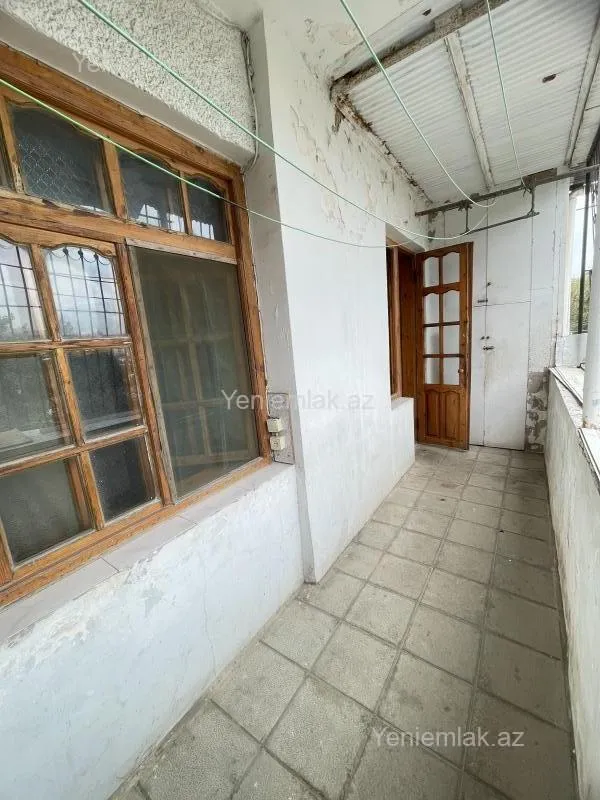 Satılır 2 otaqlı köhnə tikili 50 m²