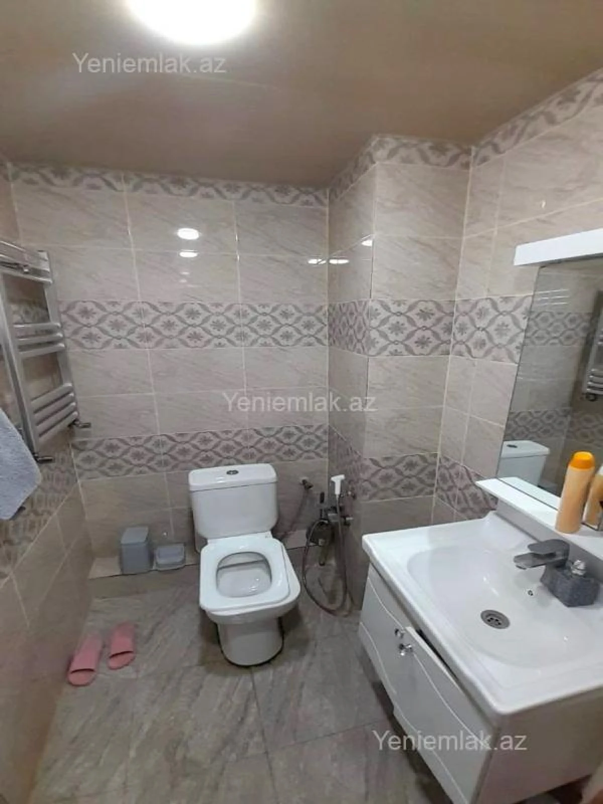 Satılır 3 otaqlı köhnə tikili 70 m²