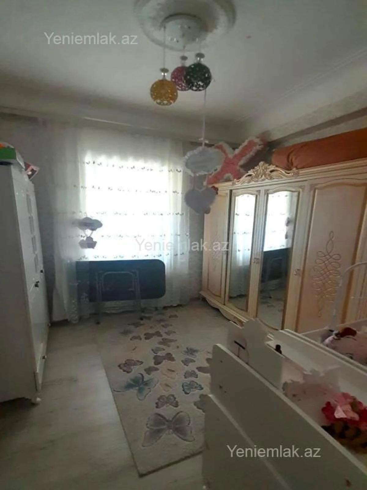 Satılır 3 otaqlı köhnə tikili 70 m²