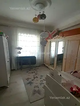Satılır 3 otaqlı köhnə tikili 70 m²