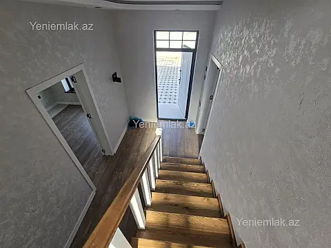 Satılır 4 otaqlı həyət evi 200 m²