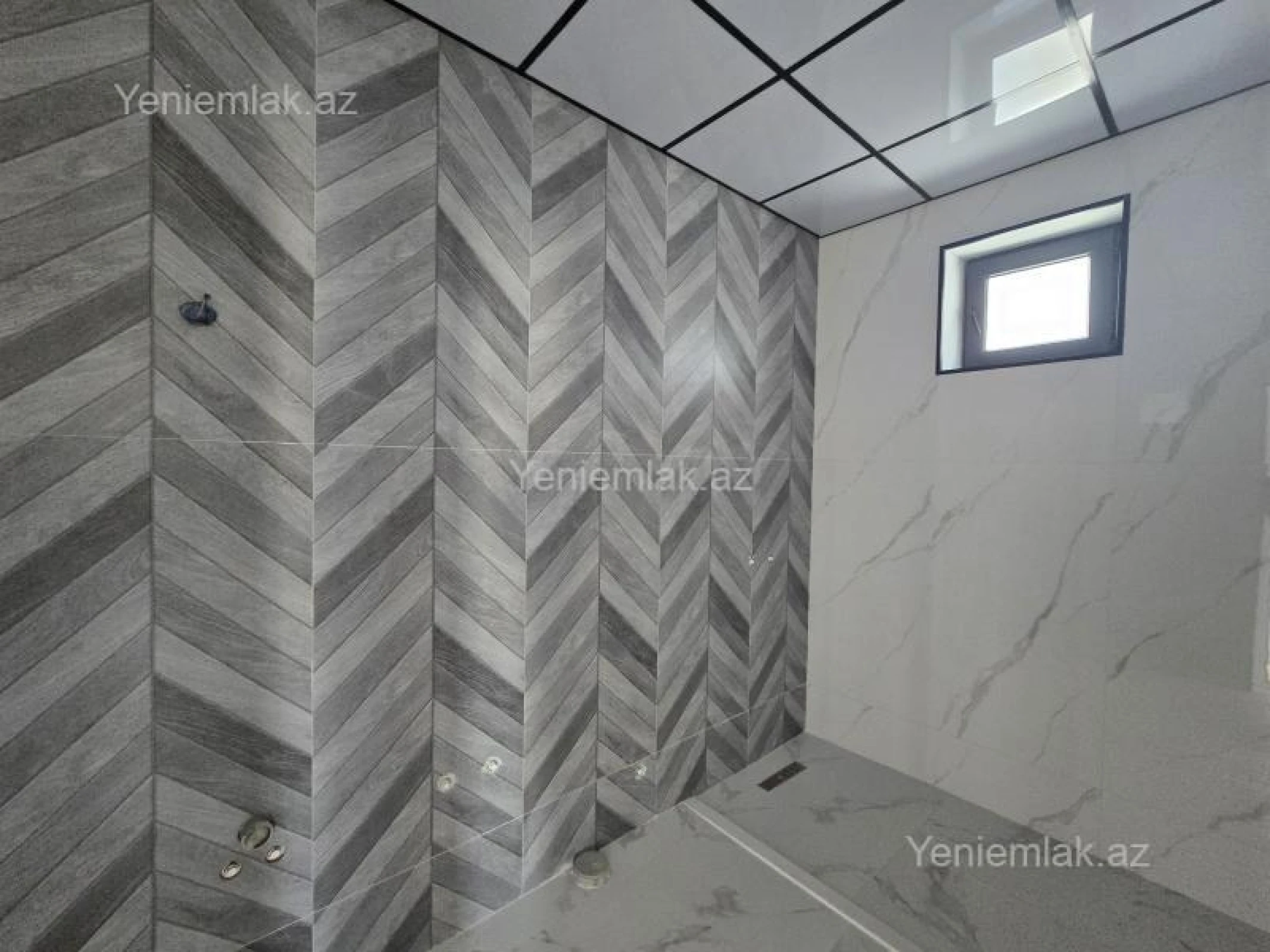 Satılır 4 otaqlı həyət evi 200 m²