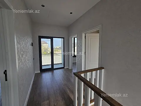 Satılır 4 otaqlı həyət evi 200 m²