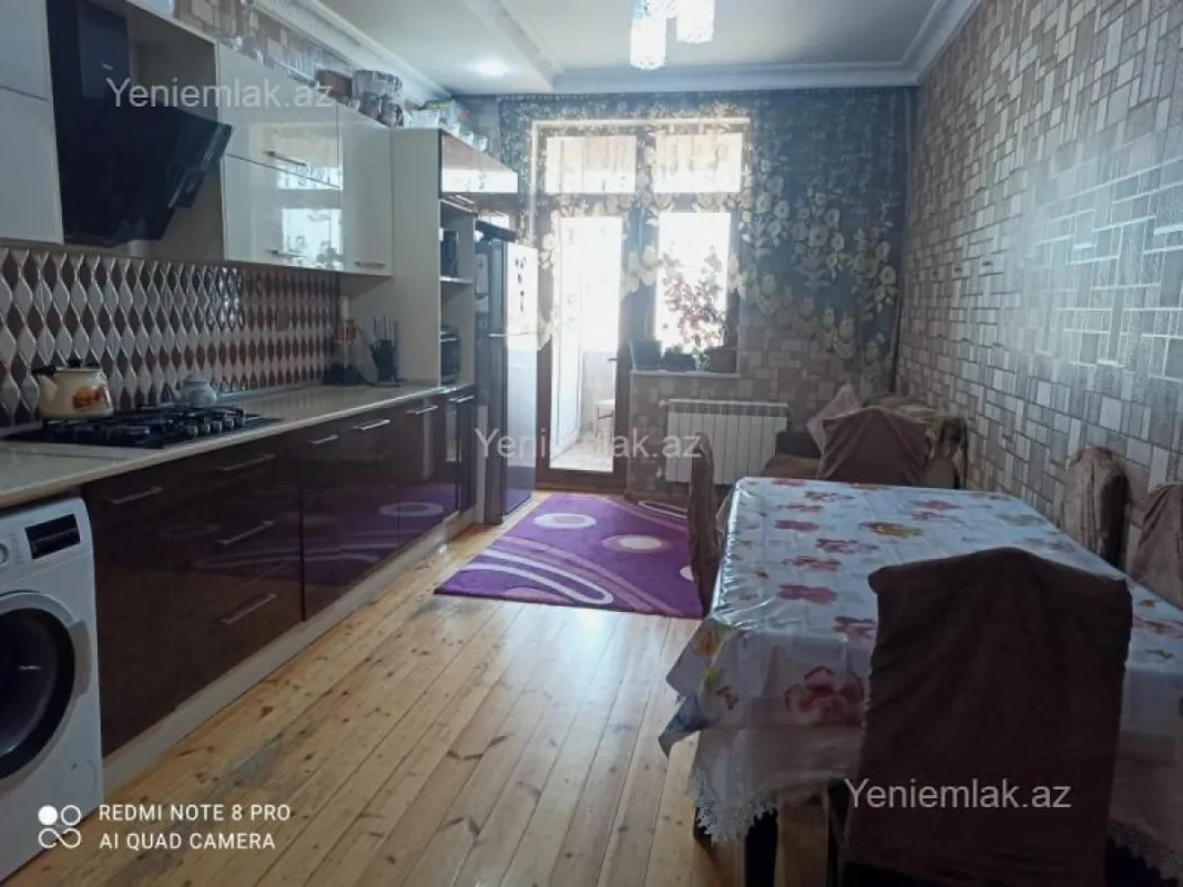 Satılır 4 otaqlı yeni tikili 150 m²