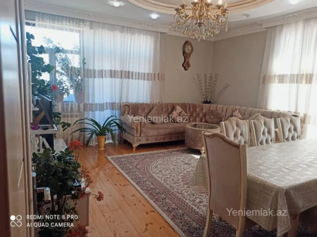 Satılır 4 otaqlı yeni tikili 150 m²
